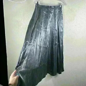 🔥Vintage Byer Too! California Womens Long Skirt Grey/Silver Shiny Satin Size 9AC